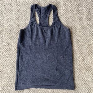 EUC Charcoal gray lululemon run swiftly tank
